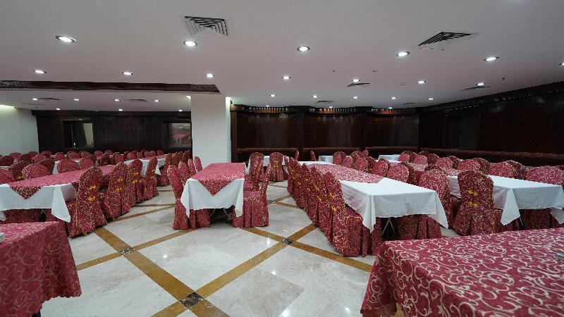 Al Kiram Hotel Al Azizia Мекка Экстерьер фото
