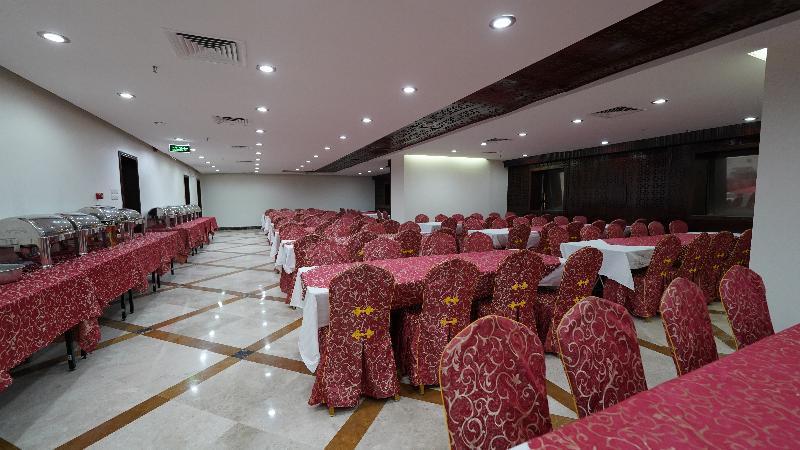 Al Kiram Hotel Al Azizia Мекка Экстерьер фото